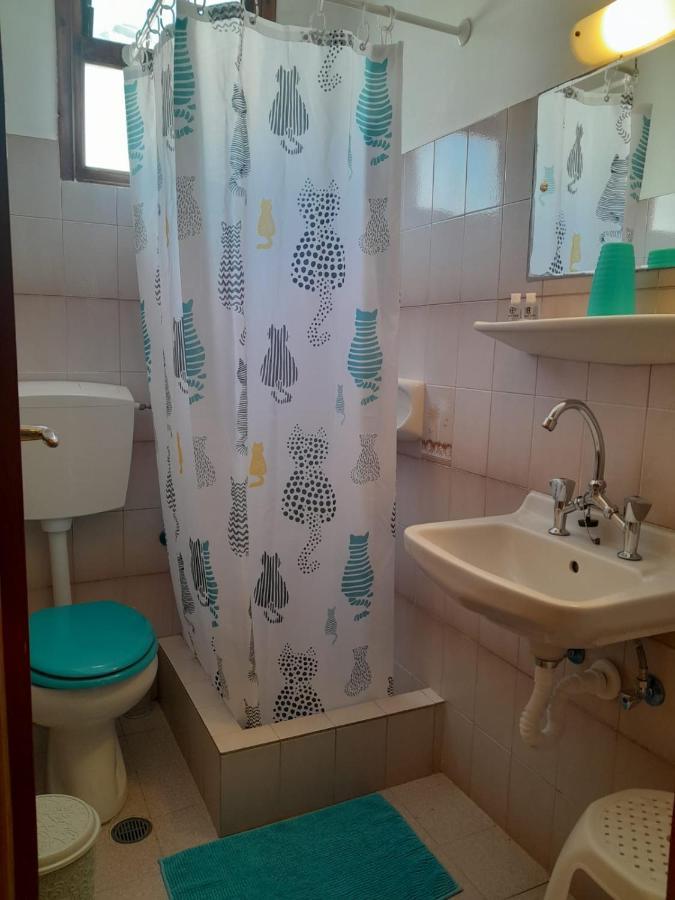 Artemis Rooms Agia Marina  Exterior foto
