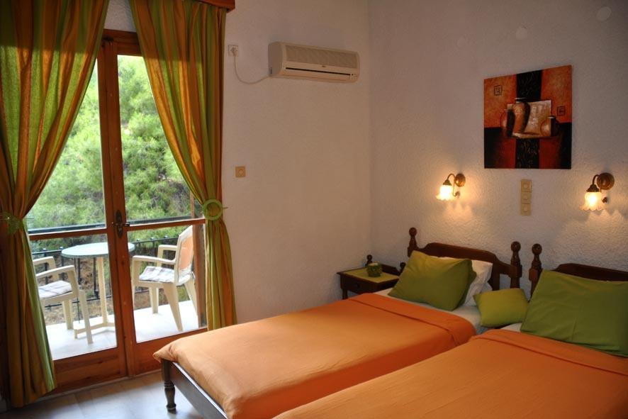 Artemis Rooms Agia Marina  Cameră foto