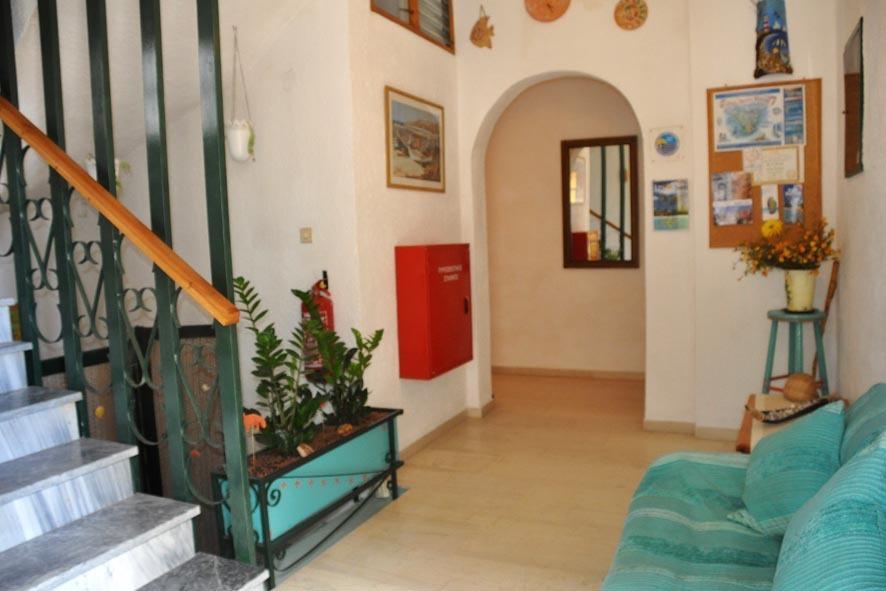 Artemis Rooms Agia Marina  Exterior foto
